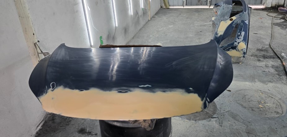 Hyundai Elantra — during repair